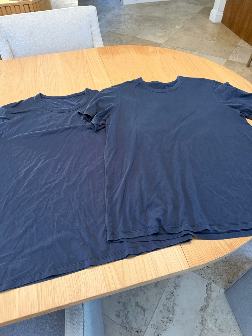Lululemon men’s size L navy fundamentals t shirts